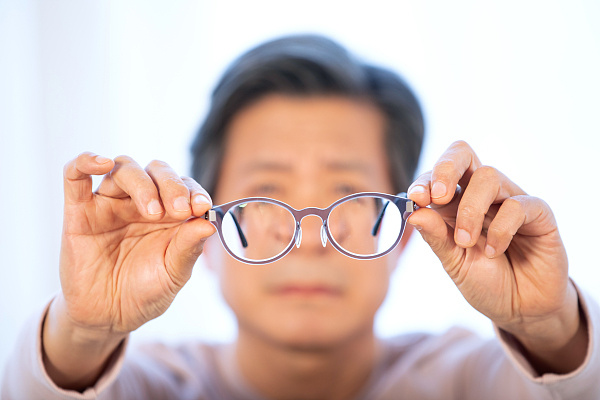 LENZ Therapeutics’ Presbyopia Therapy LNZ100 Accepted for FDA Review